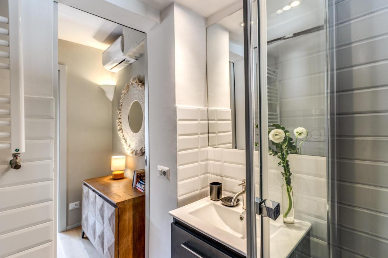 Rr Apartments San Giovanni โรม ภายนอก รูปภาพ